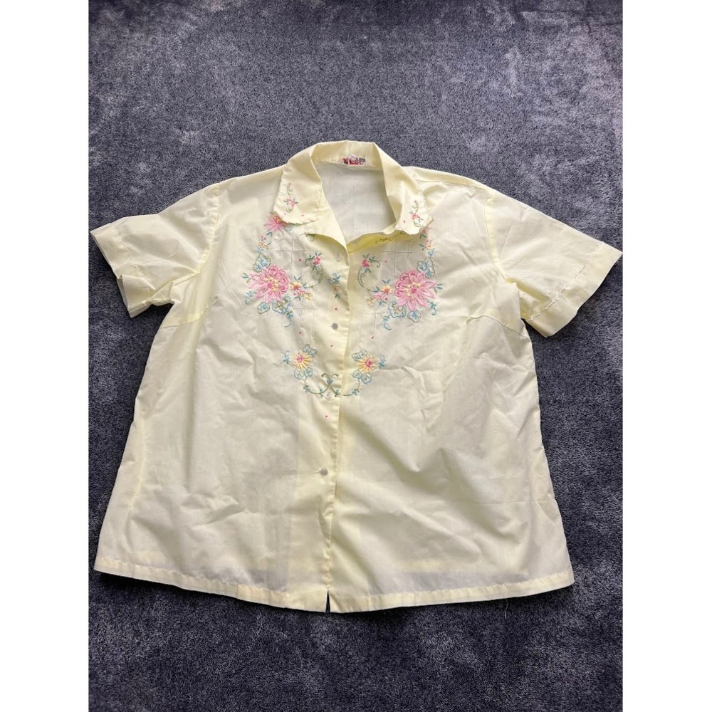 Vintage Daffodil Yellow Hand Embroidered Floral Blouse Short Sleeve Top Size 44